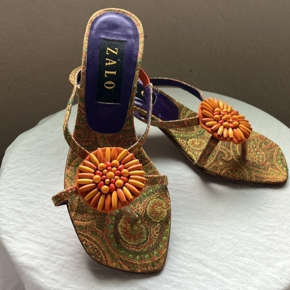 Zalo: Yellow/Orange heeled, paisley sandals- sunburst on top of sandals- 6 - Picture 8 of 16